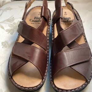 FINN Comfort Germany Sandals NEW Velcro wedge 9.5